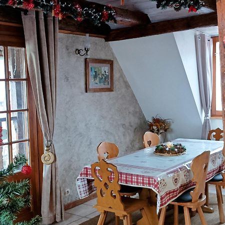 Un Balcon Sur Les Toits Apartment Beblenheim Bagian luar foto