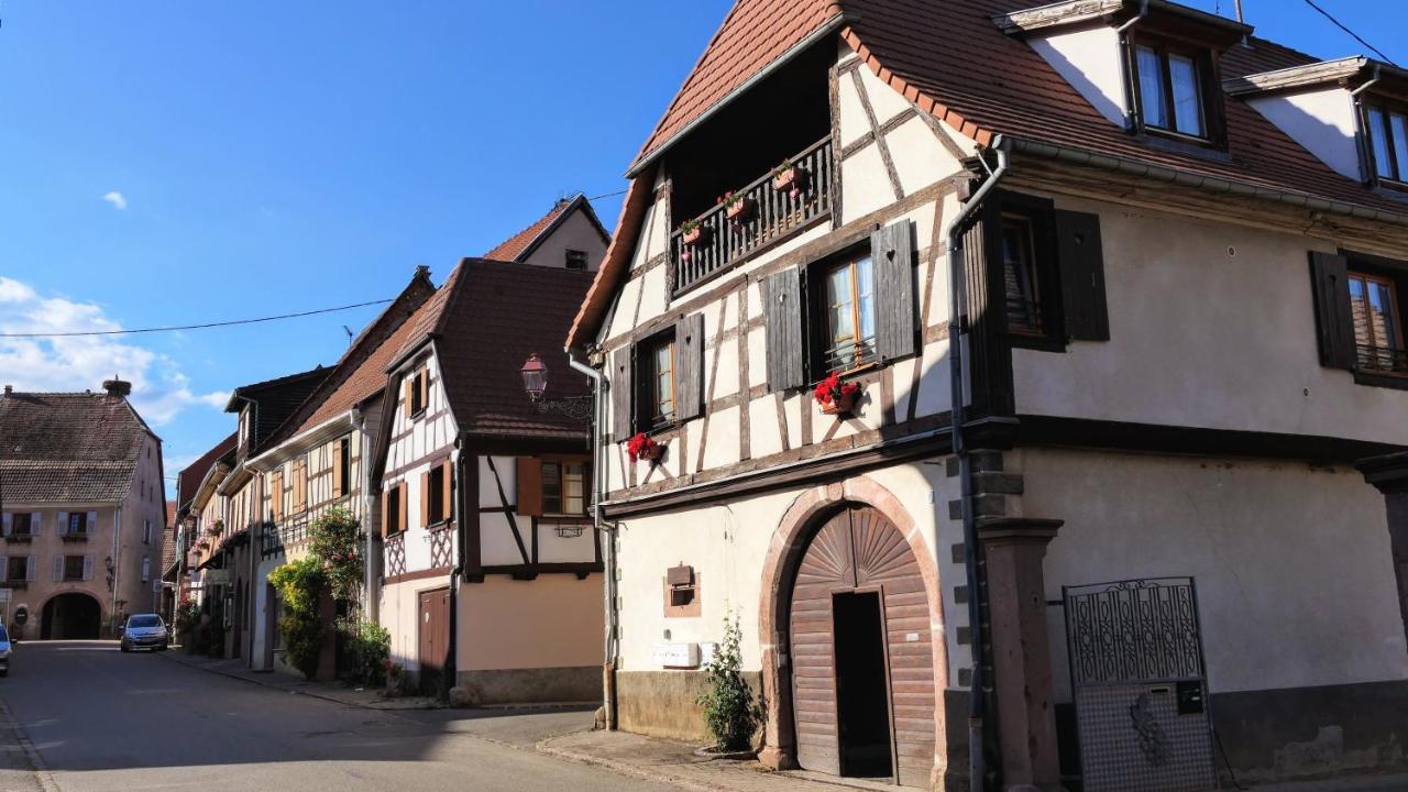 Un Balcon Sur Les Toits Apartment Beblenheim Bagian luar foto